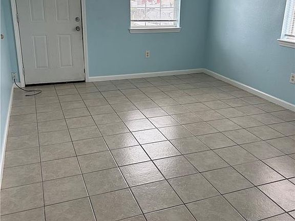2nd image of 310 E Josephine St