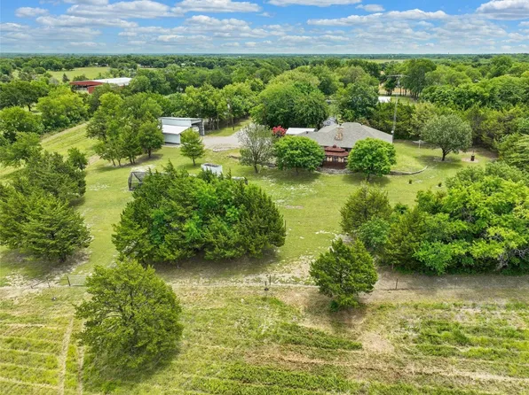280 County Road 4615, Trenton, TX 75490