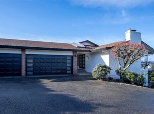 1233 S Sunset Dr, Tacoma, WA