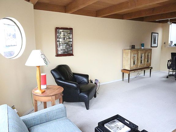 4th image of 345 Church St APT 3A