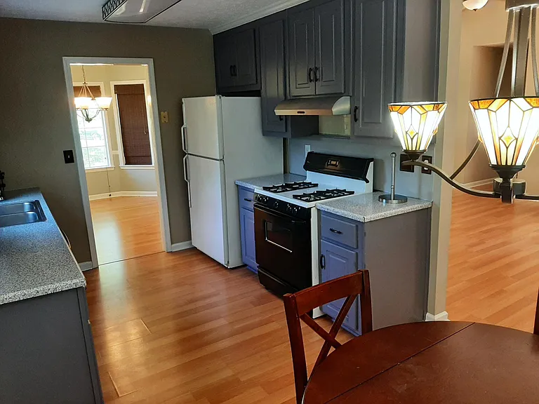 411 Hearthstone Way — Photo 21