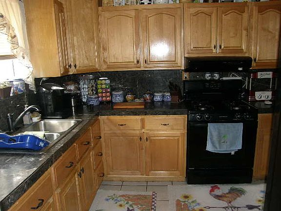 3rd image of 146 Santiago Ave
