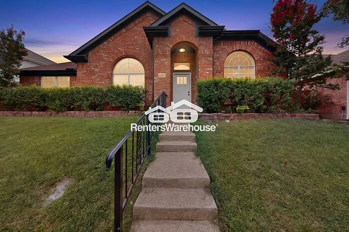 4207 English Ivy Dr — Photo 1
