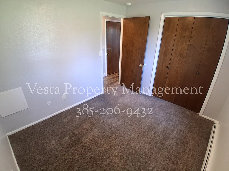 301 W 500 N #3 — Photo 9