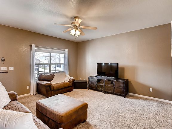 4th image of 1129 101st Avenue Ct