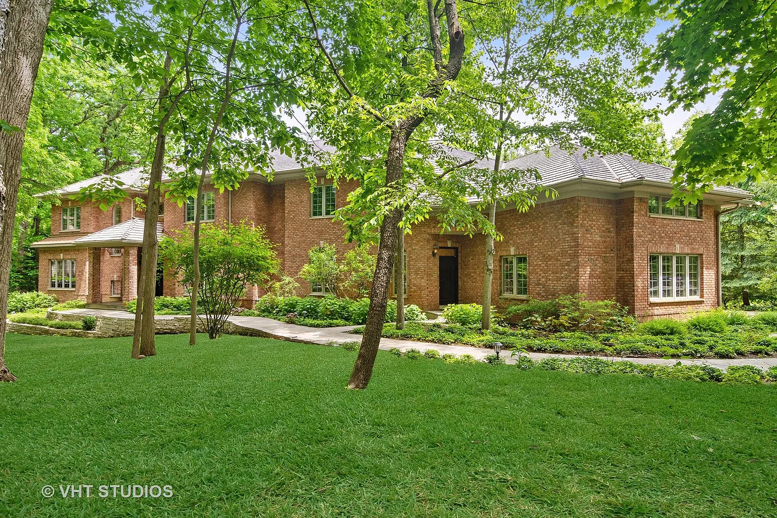 4732 Wellington Dr photo 1