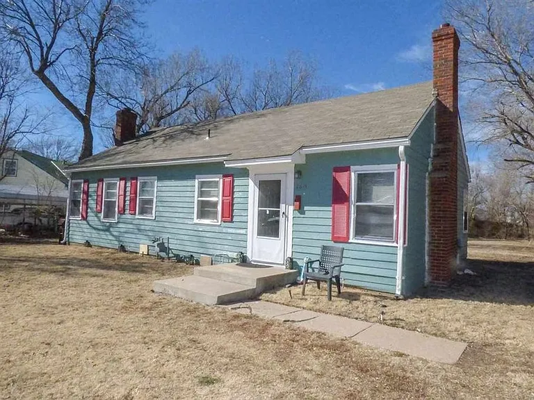 2614 E Shadybrook Ln — Photo 7