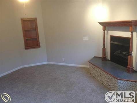 Liv Room Fireplace