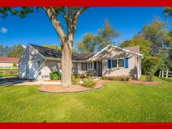 111 Buckingham Ct, Cambridge, WI 53523