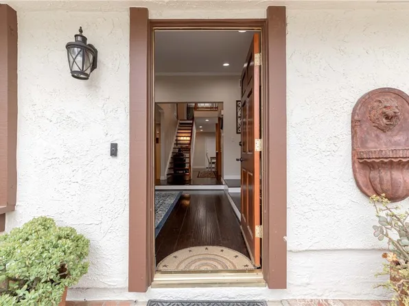 22421 Jeffrey Mark Ct Unit 6, Chatsworth, CA 91311