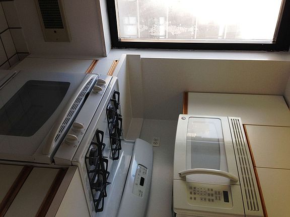 4th image of 200 E 87th St APT 10J