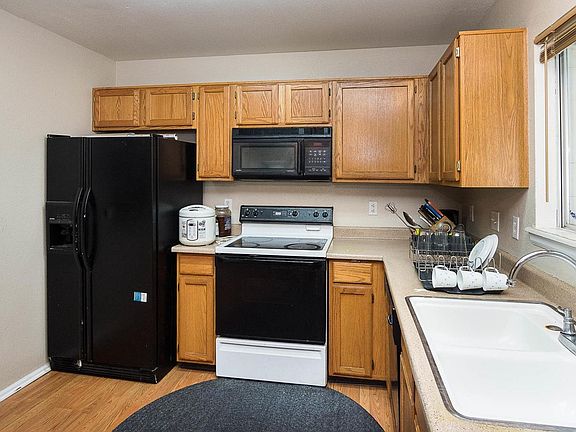 4th image of 4041 Ensenada St