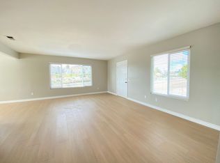 1401 Montgomery Dr, Vista, CA 92084