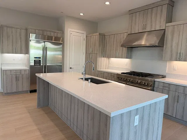 5 bed, 5.5 bath, 2968 sqft, $7,200 — Photo 3