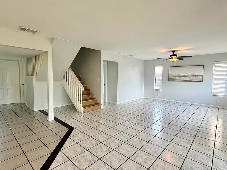 6048 Garrett St — Photo 8