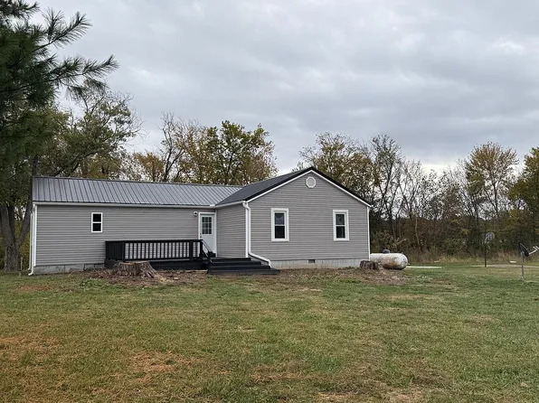 16735 E State Highway 142, Opdyke, IL 62872