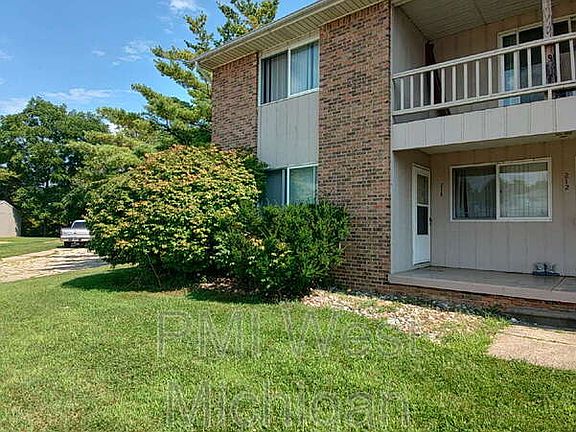 2nd image of 214 Grand Manor Dr