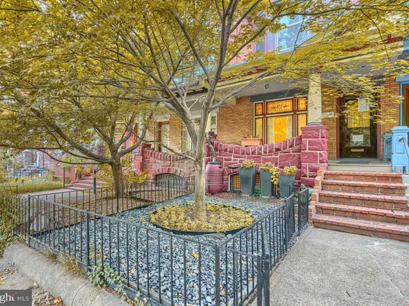 2710 N Calvert St, Baltimore, MD 21218