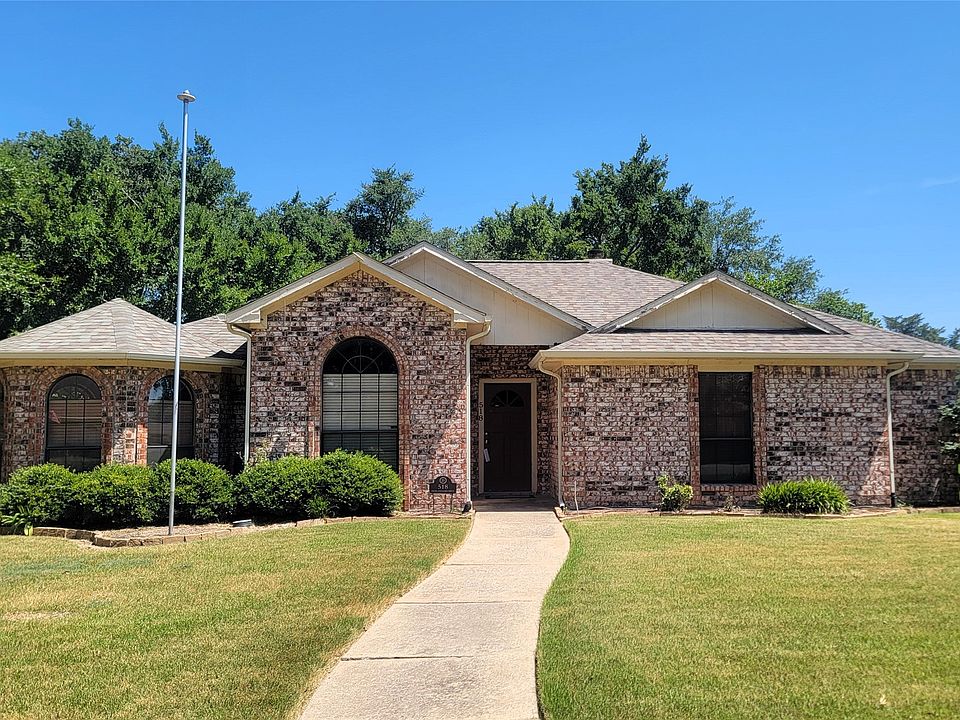 1st image of 518 Highland Oaks Dr