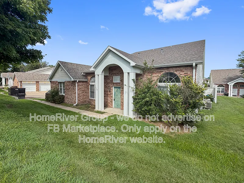 3 bed, 2.0 bath, 1190 sqft, $850 — Photo 2