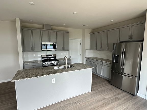 3rd image of 143 Signal Knob Cottage Dr