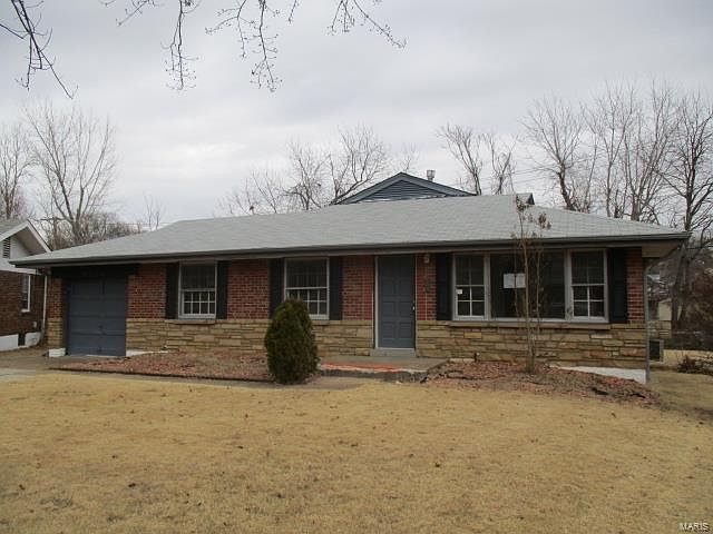 1st image of 9858 Colony Dr