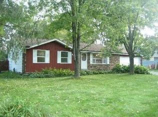 647 Poppy St, Oconomowoc, WI 53066