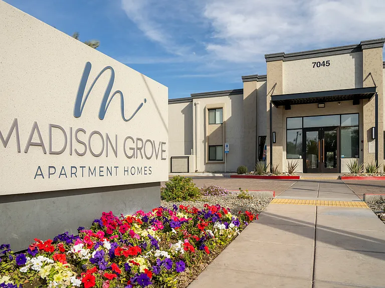 Madison Grove — Photo 9