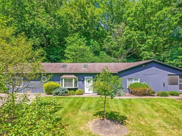 9766 Stickle Rd, Saint Louisville, OH 43071