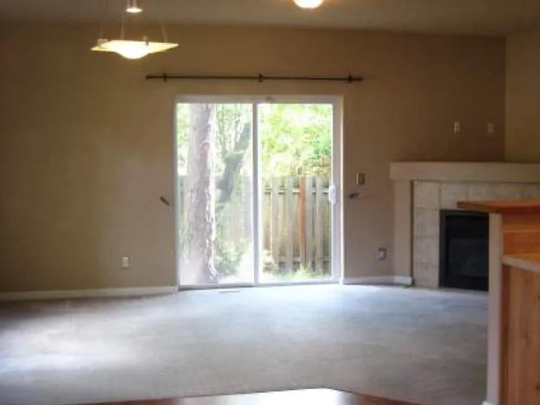430 SW 148th Ter #430 — Photo 5