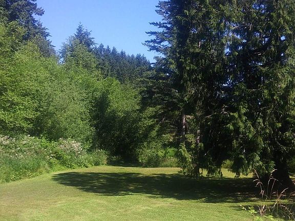 5th image of 6870 Beach Dr E
