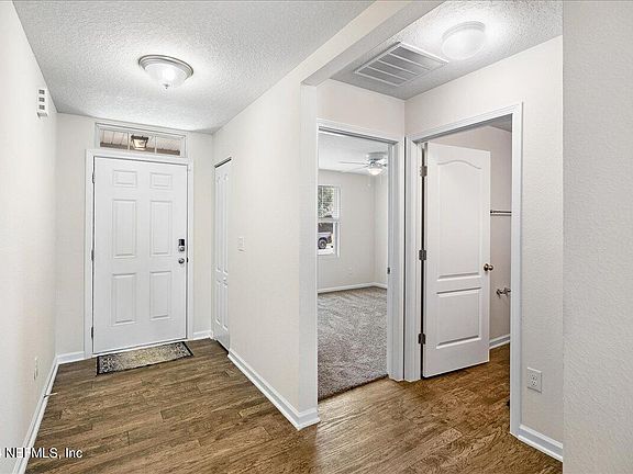 3rd image of 840 CAMERON OAKS Place