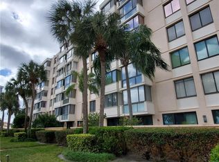644 Island Way APT 106, Clearwater, FL 33767