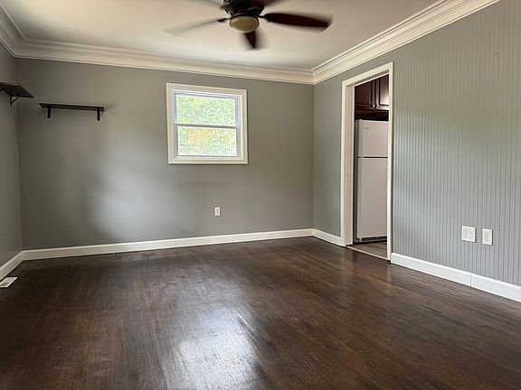 5th image of 119 Lake Deerbrook Dr