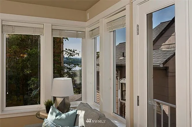 2337 Yale Ave E #B — Photo 10