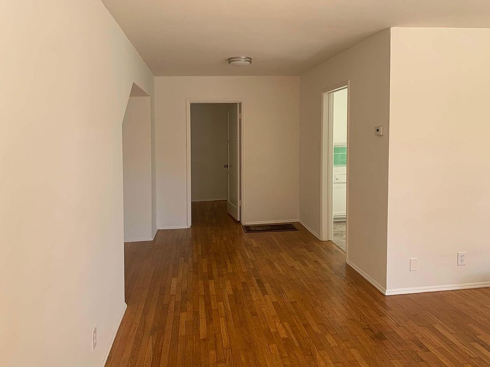 1st image of 270 Corona Ave #2