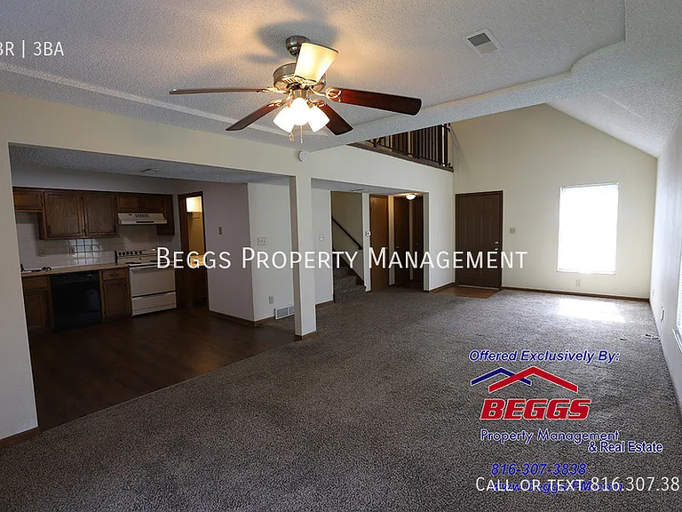317 Dains St — Photo 3