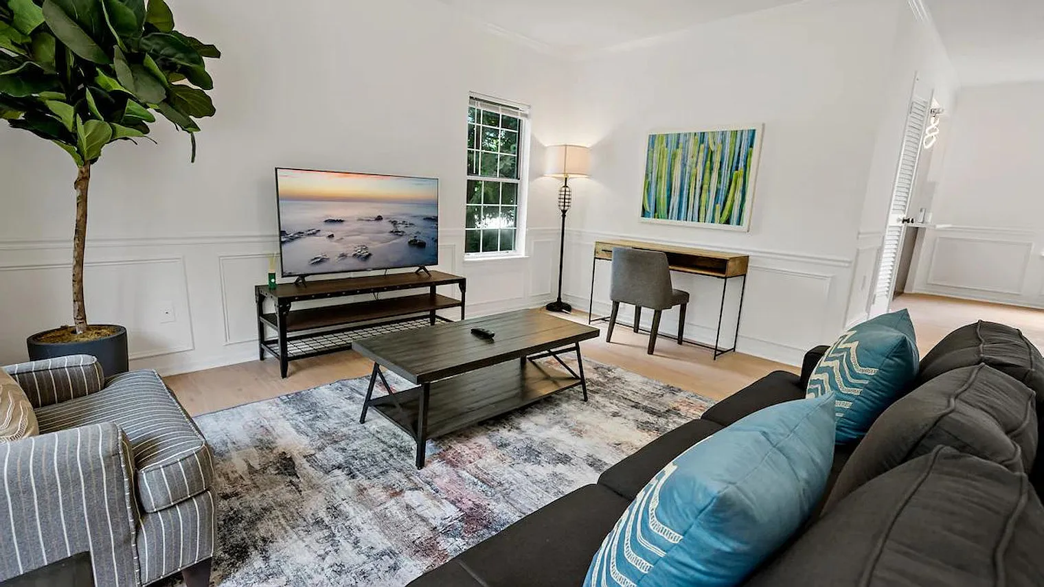 3 bed, 1.0 bath, $6,045 — Photo 3