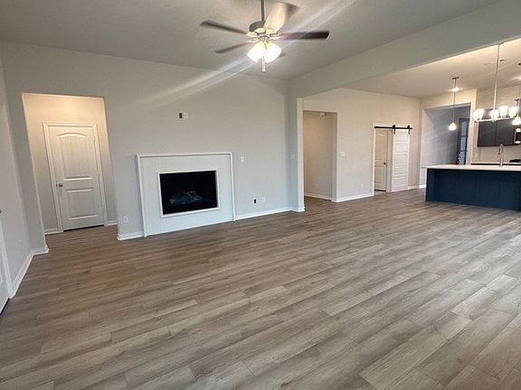 7th image of this home