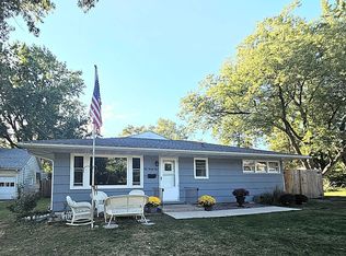 1021 Mary Ave, Dixon, IL 61021