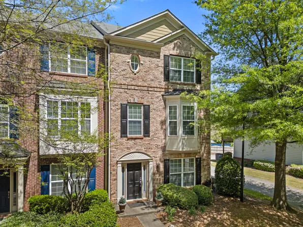 635 Pecan Knoll Dr, Marietta, GA 30008