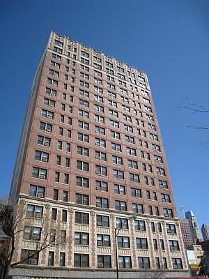1st image of 1211 N La Salle St #902
