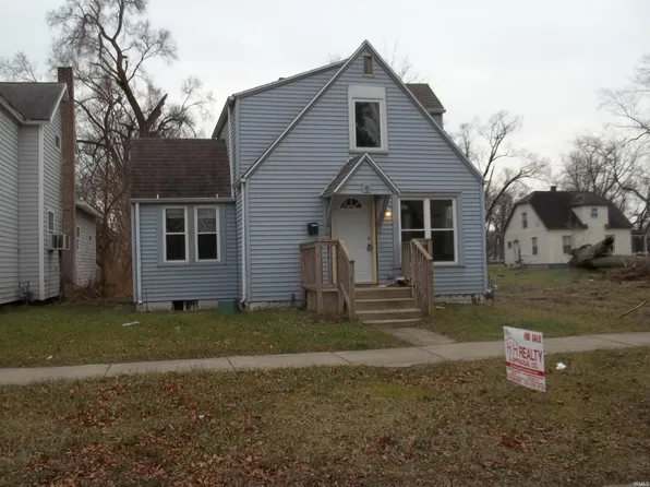 1021 W Wolf Ave, Elkhart, IN 46516