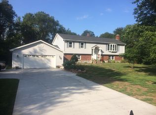 39 Somers Rd, Enfield, CT 06082