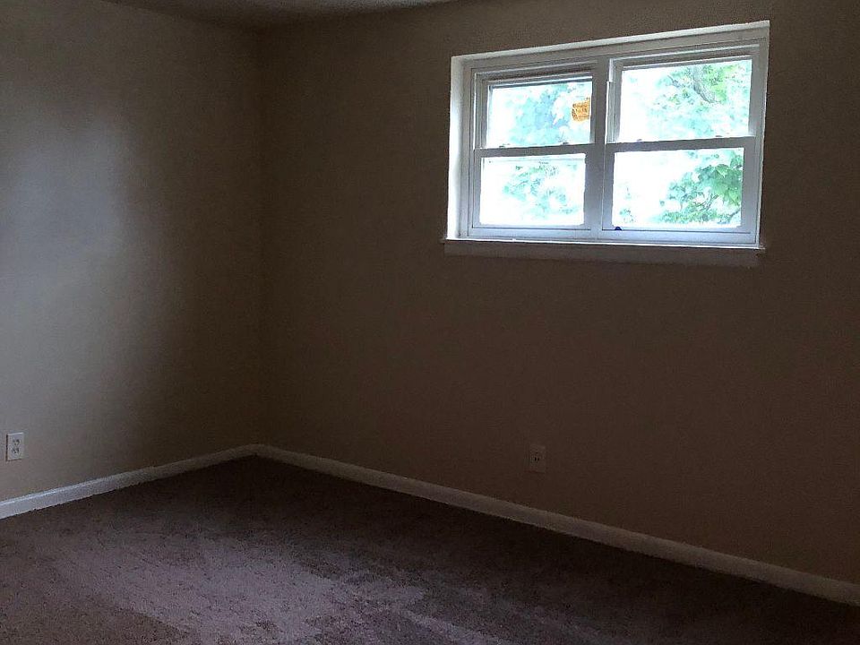 2nd image of 121 S White Horse Pike APT 4
