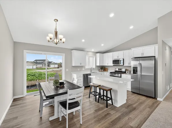 4616 89th St NE, Monticello, MN 55362