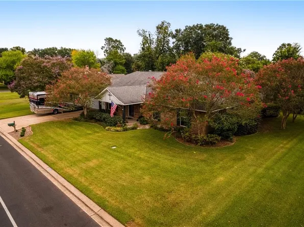 209 Saint Clair Ave, Natchitoches, LA 71457