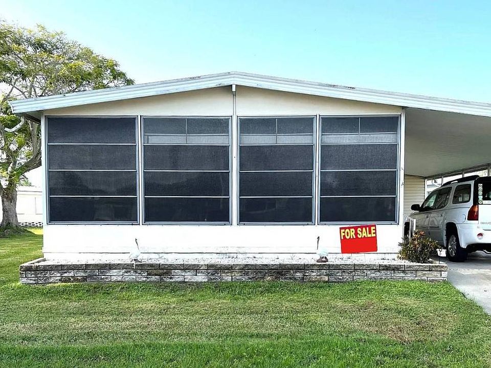 1st image of 329 Colony Dr N