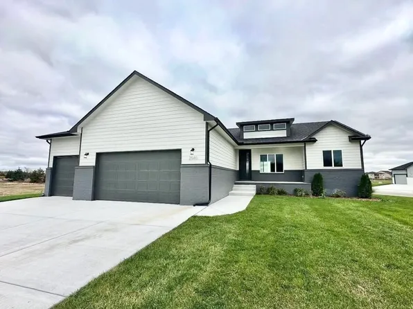2540 S Clear Creek Cir, Wichita, KS 67230