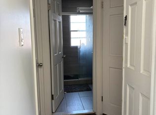 2116 24th St FLOOR 3, Astoria, NY 11105